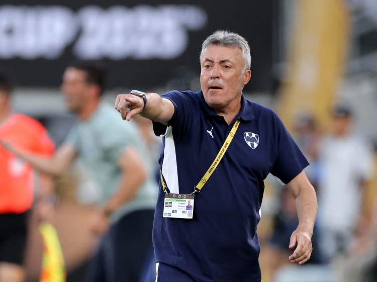 蒙特雷主帥：我們擁有很大概率出線(xiàn) 河床頻繁犯規影響了比賽節奏