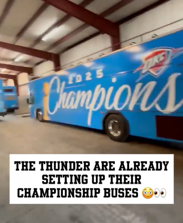 雷霆已準備好2025冠軍巴士！卡萊爾：我現在滿(mǎn)腦子都是那段視頻