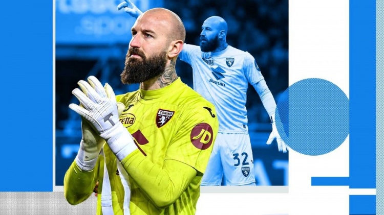 都體：那不勒斯提議分期付門(mén)將瓦尼亞1950萬(wàn)歐解約金，遭都靈拒絕