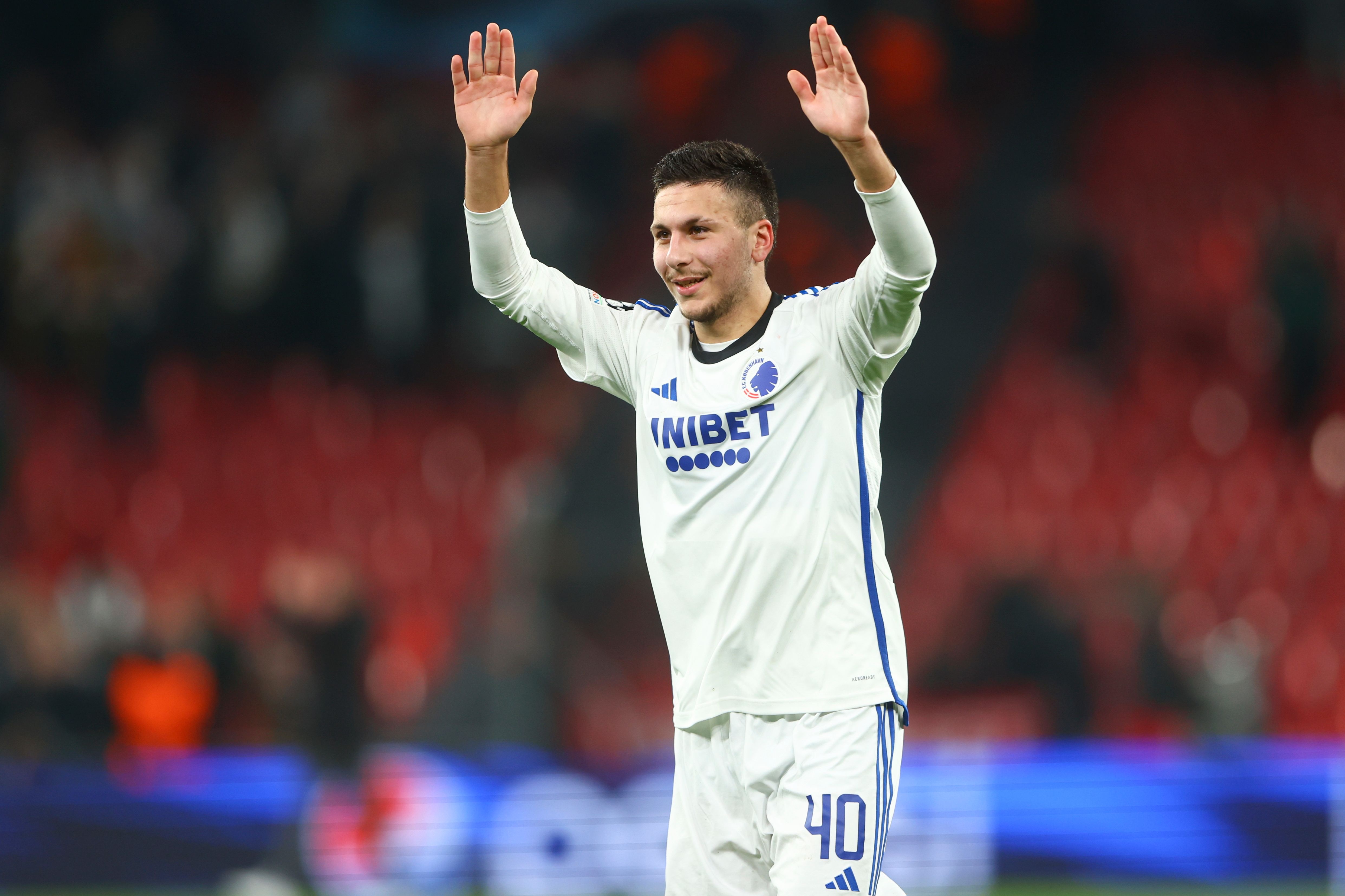 羅馬諾：巴薩接近簽下19歲邊鋒巴德吉，未來(lái)幾天敲定最終細節