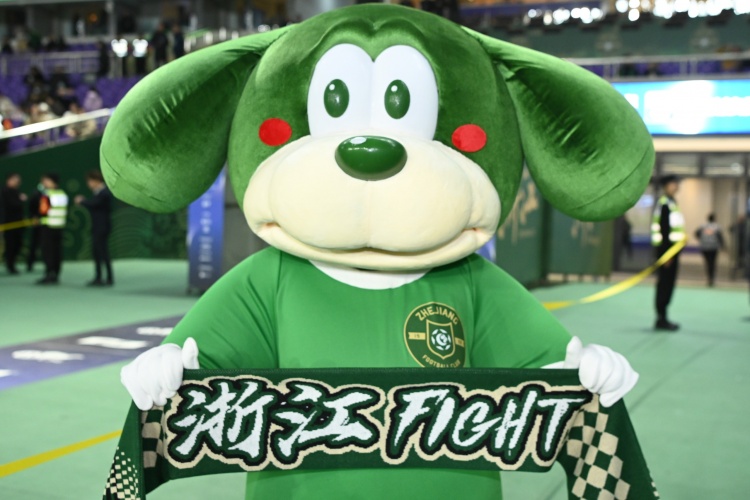 記者：足協(xié)通過(guò)浙江FC引援特批申請 正參加世俱杯球員進(jìn)入視線(xiàn)