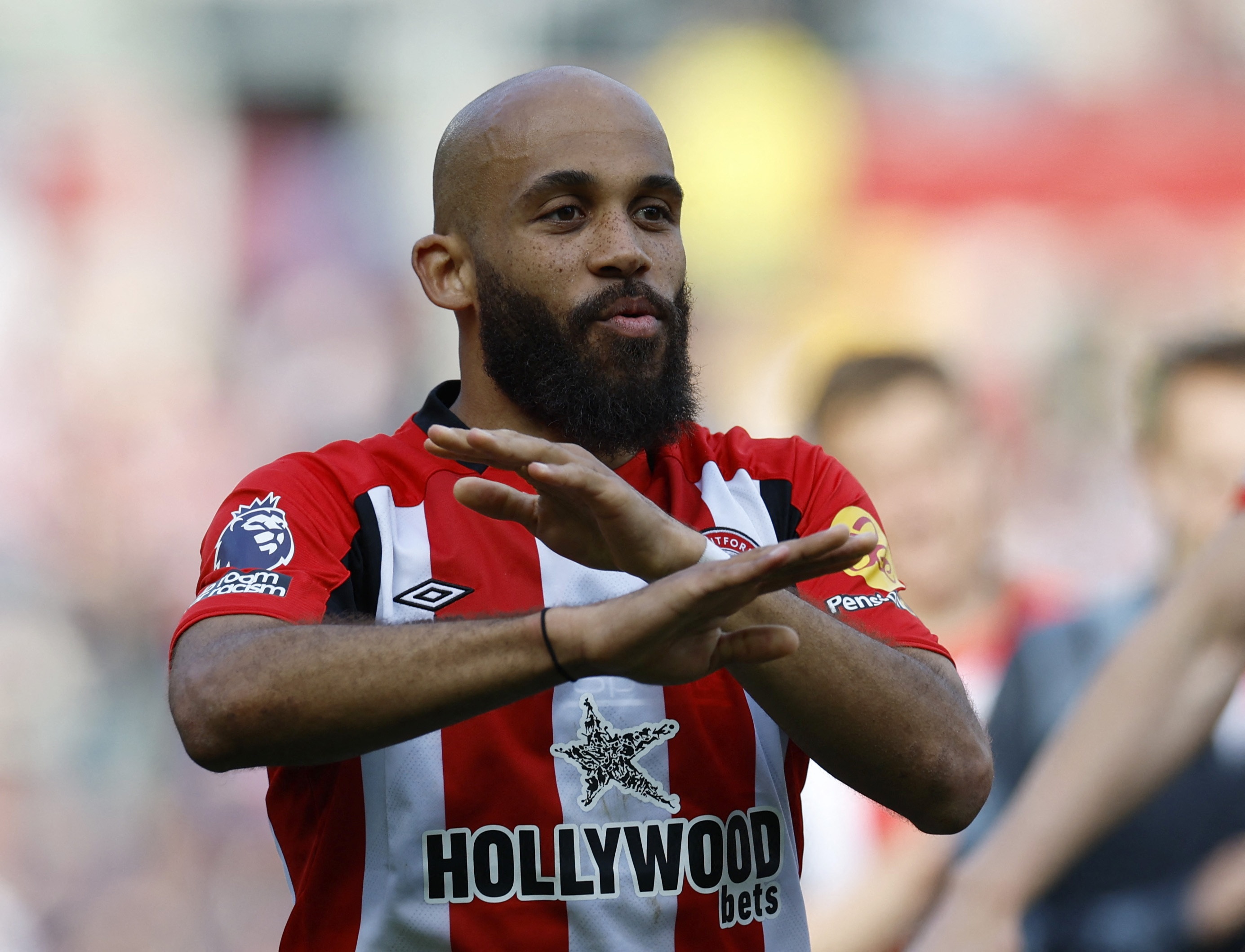 英媒：曼聯(lián)月初5500萬(wàn)鎊報價(jià)姆貝莫遭拒，布倫特福德要一次性付清