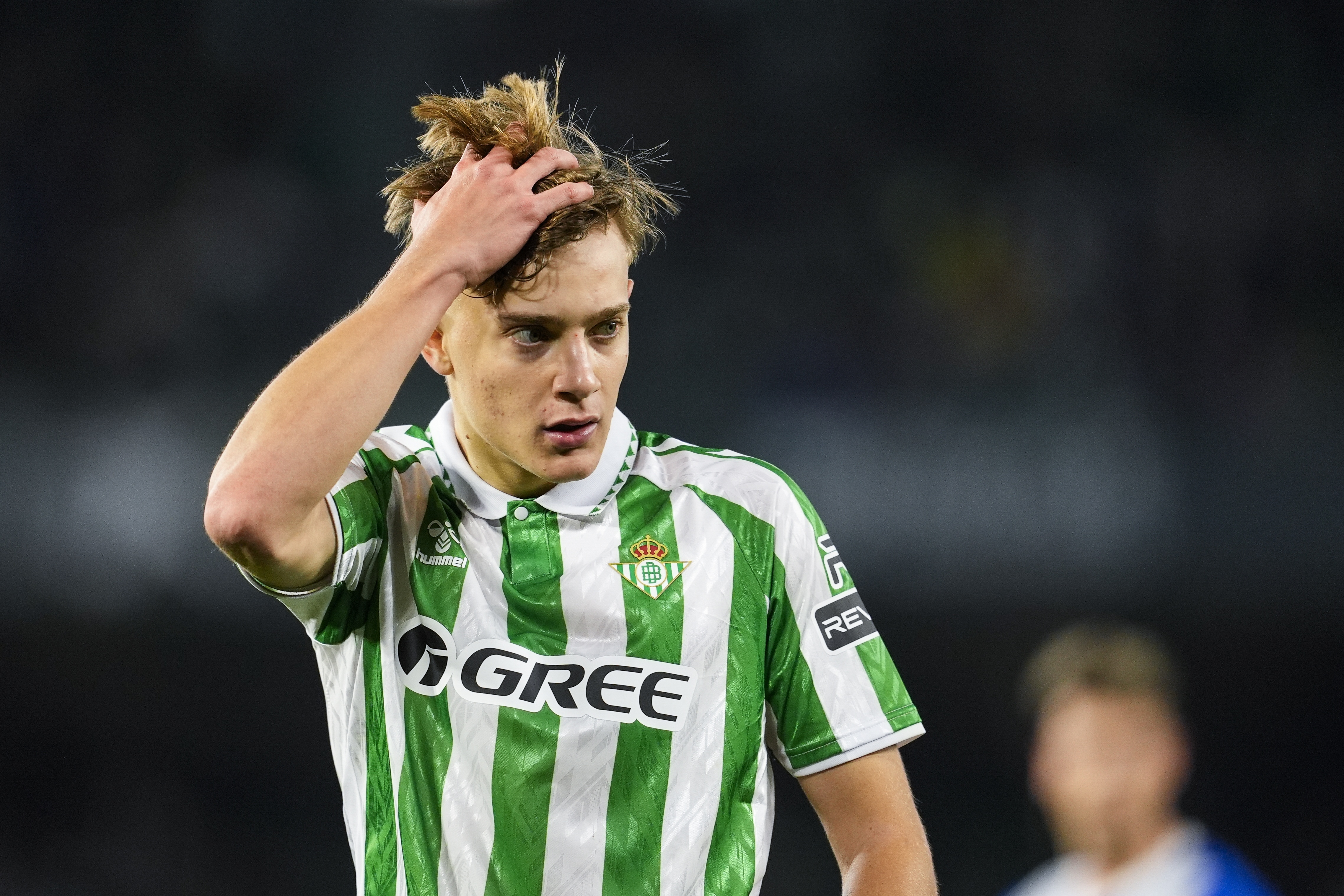 迪馬：科莫繼續求購19歲熱蘇斯-羅德里格斯，本周二和貝蒂斯會(huì )談