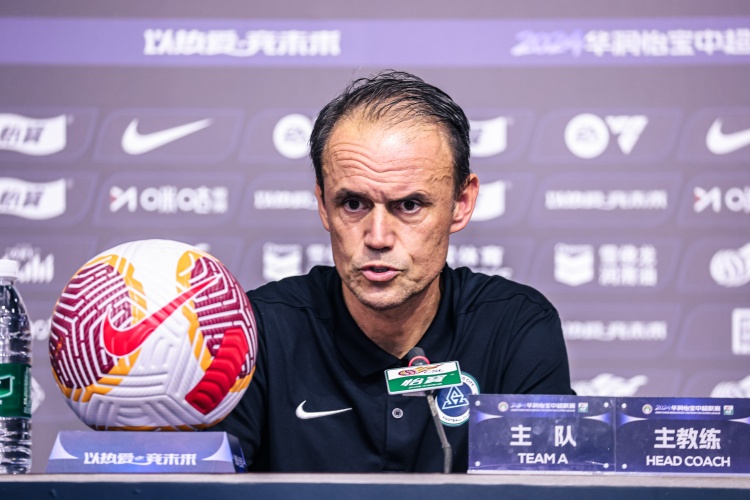 深圳新鵬城主帥：本周將連戰蓉城和海港，重要的是把眼前比賽打好