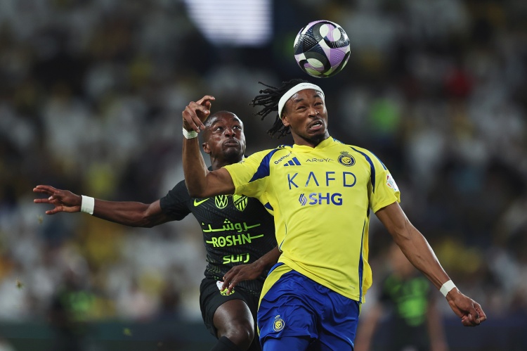 羅馬諾：意大利豪門(mén)詢(xún)問(wèn)了西馬坎的情況，但利雅得勝利不打算賣(mài)