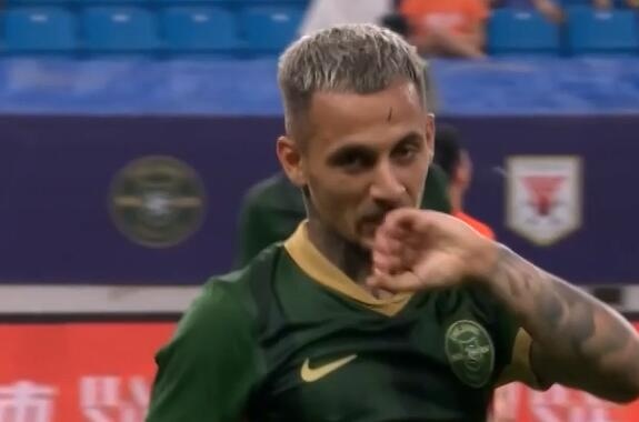 2射1傳！米特里策：很高興首秀進(jìn)球 最重要是用團隊表現征服球迷