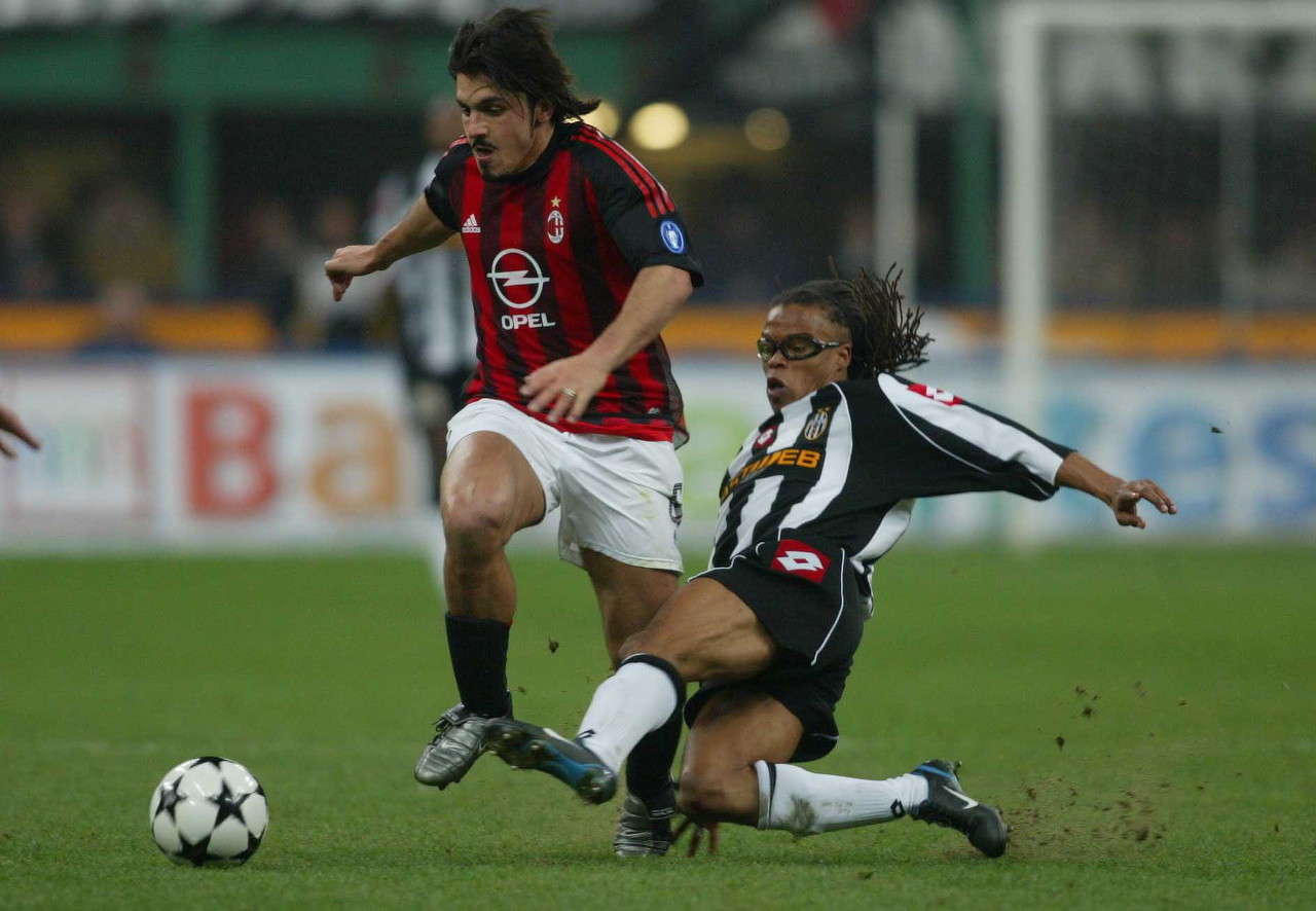 卡薩諾：當年伊布將加圖索丟進(jìn)垃圾桶，后者用力量把垃圾桶撐爆了