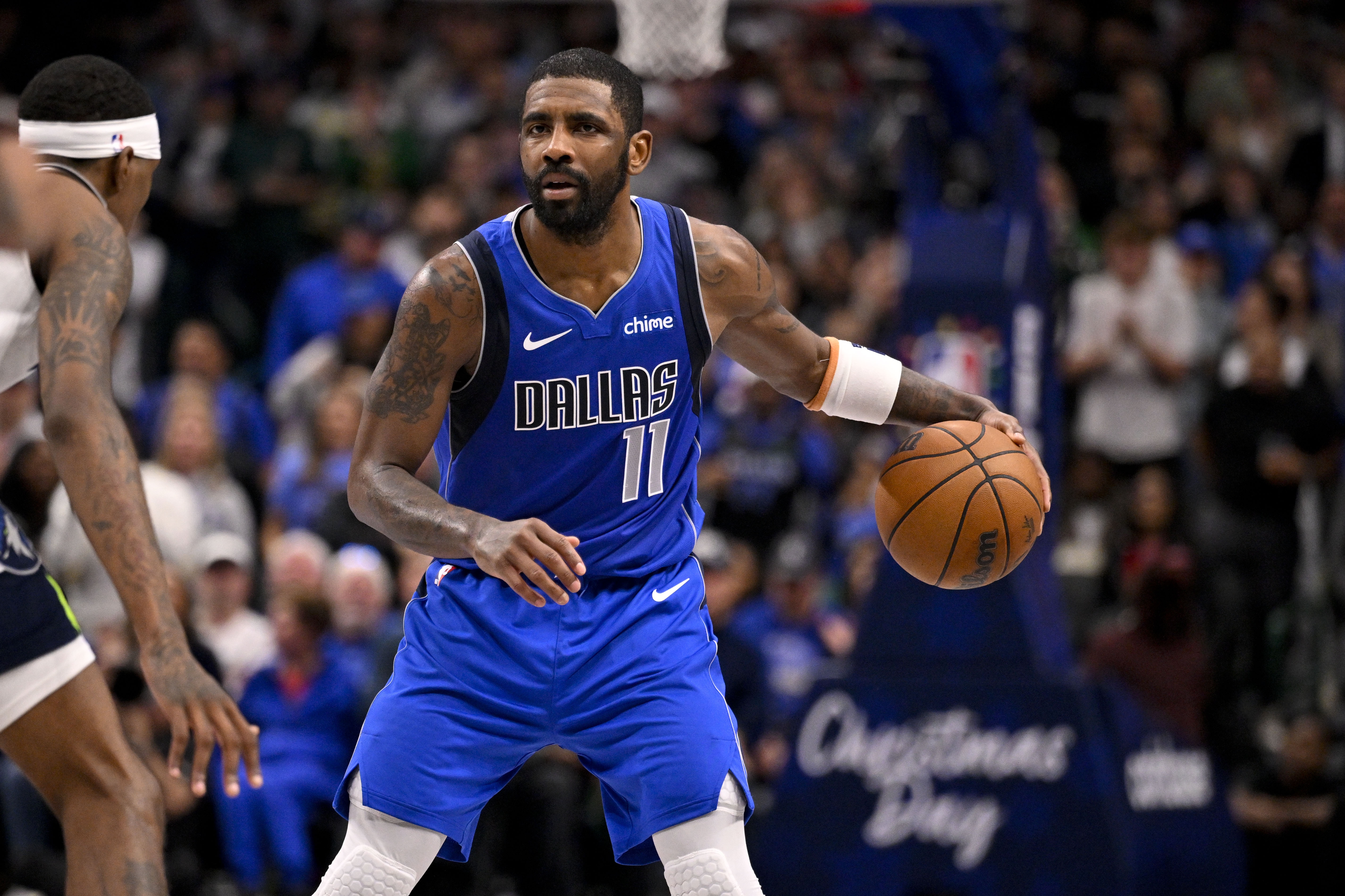 依然穩??！歐文本賽季場(chǎng)均24.7+4.8+4.6 命中率47.3/40.1/91.6%