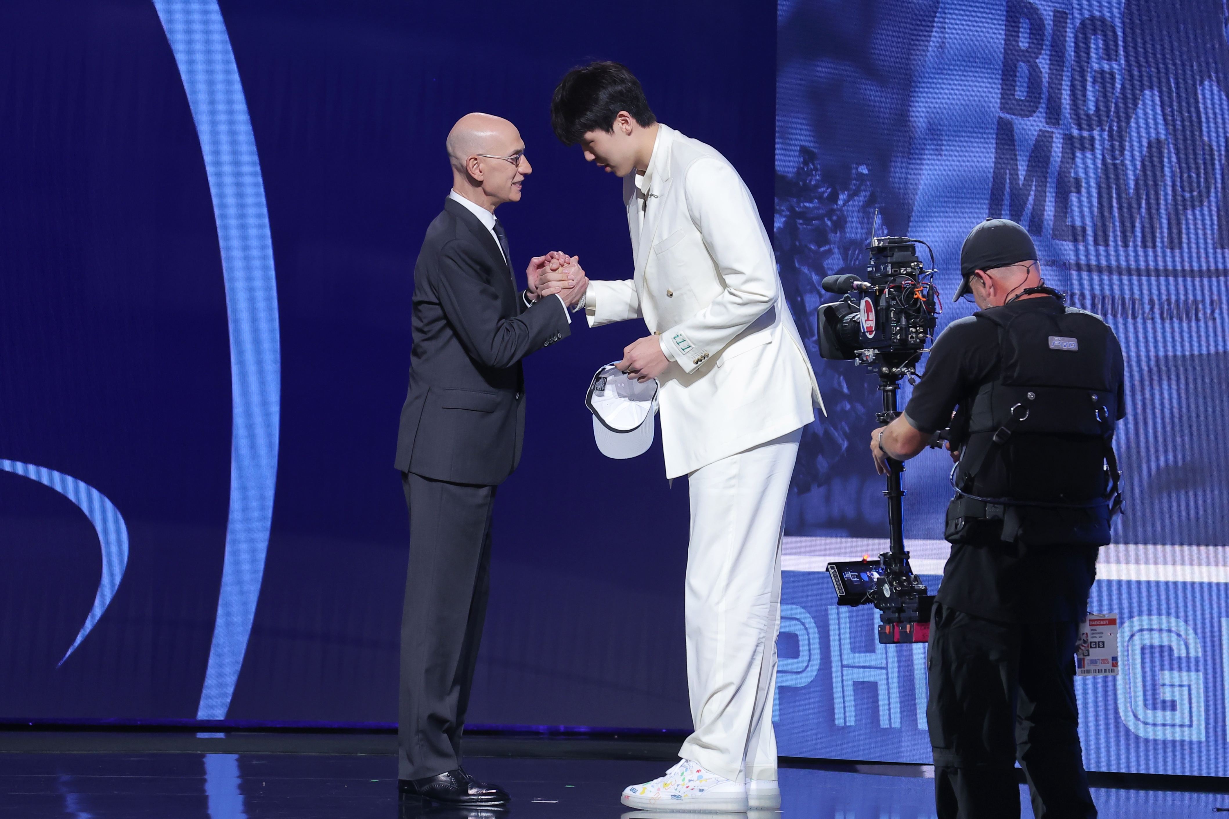 瀚森在美細節：盧專(zhuān)注看他訓練近兩小時(shí) 多名爵士管理層給出好評