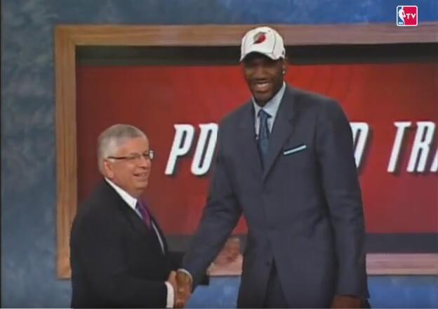 若不去開(kāi)拓者生涯是否會(huì )更長(cháng)？奧登：我感激他們 是我身體撐不住