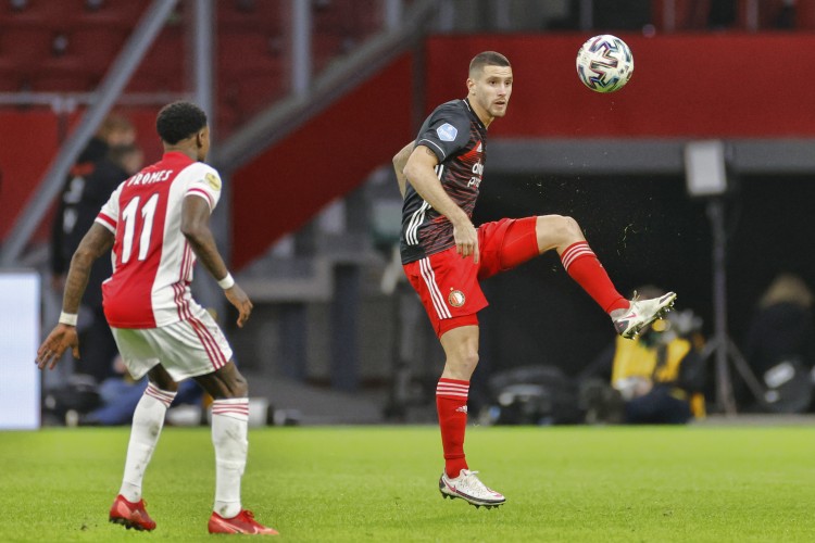 記者：尤文、黃潛、皇社詢(xún)問(wèn)塞內西情況，轉會(huì )價(jià)格約1400萬(wàn)歐