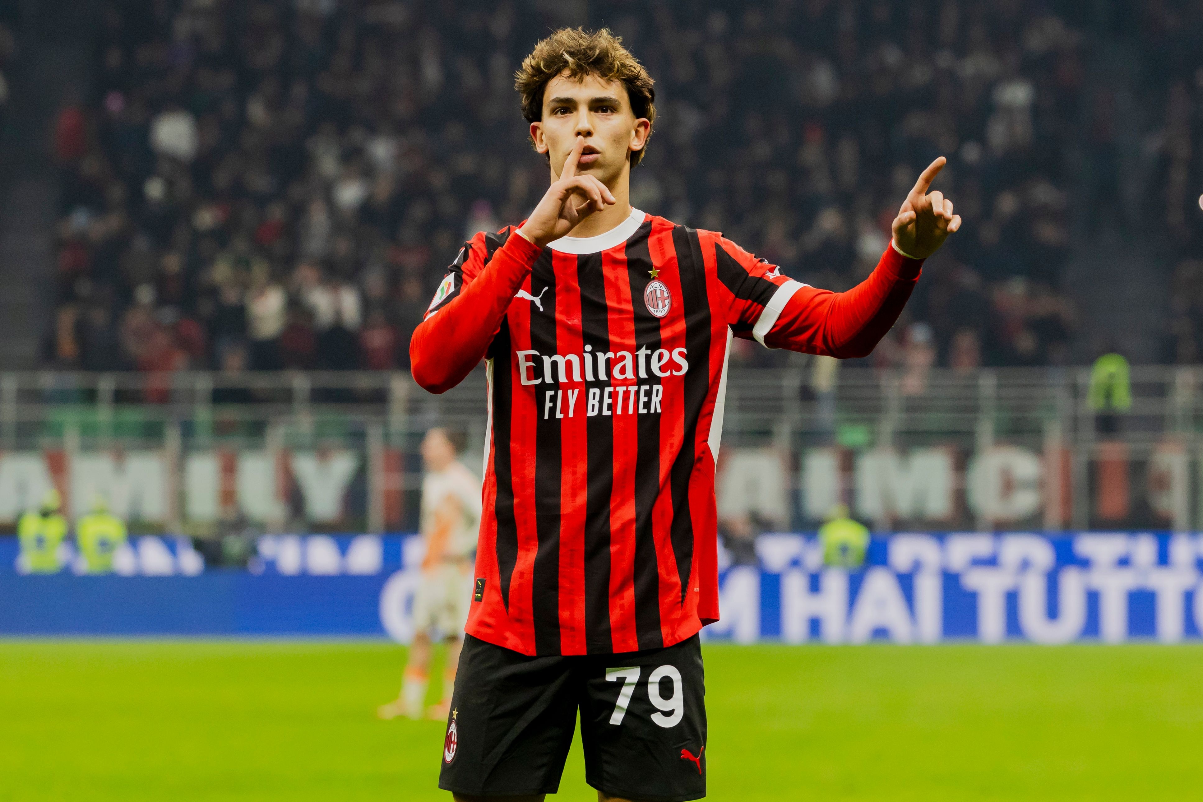 本菲卡主帥：我們總是在談?wù)摲评怂?，他對本菲卡是特別的球員