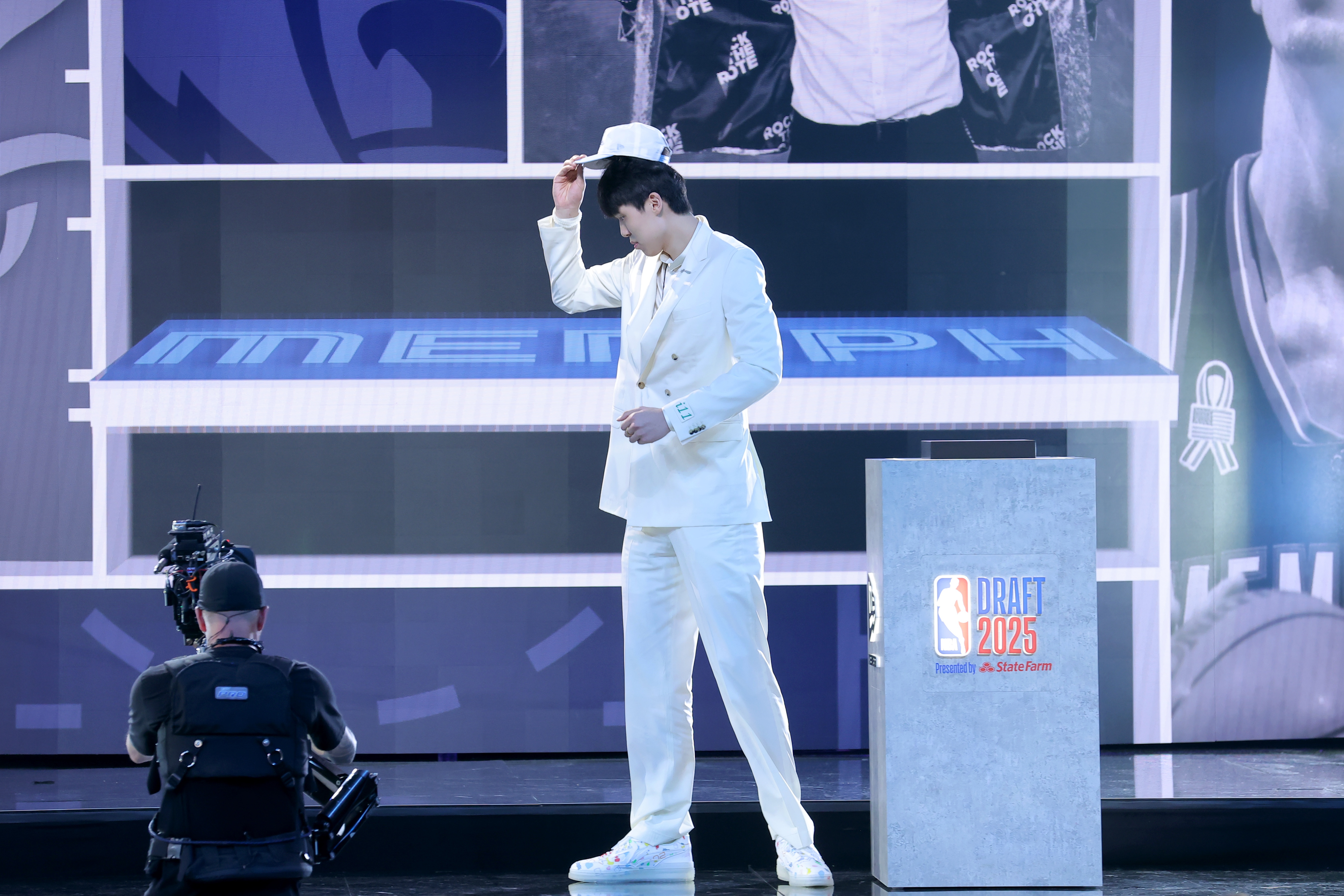 楊毅：有些言論太弱智 說(shuō)我腳踢富保羅&撬走楊瀚森只能說(shuō)太崇拜我