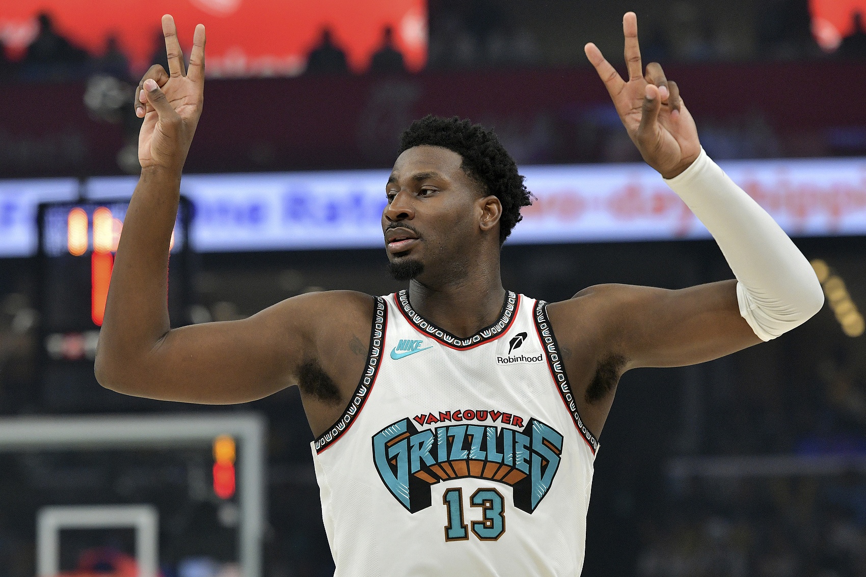 5年2.4億頂薪重簽提前續約！JJJ更推：孟菲斯精神教會(huì )你認識自己