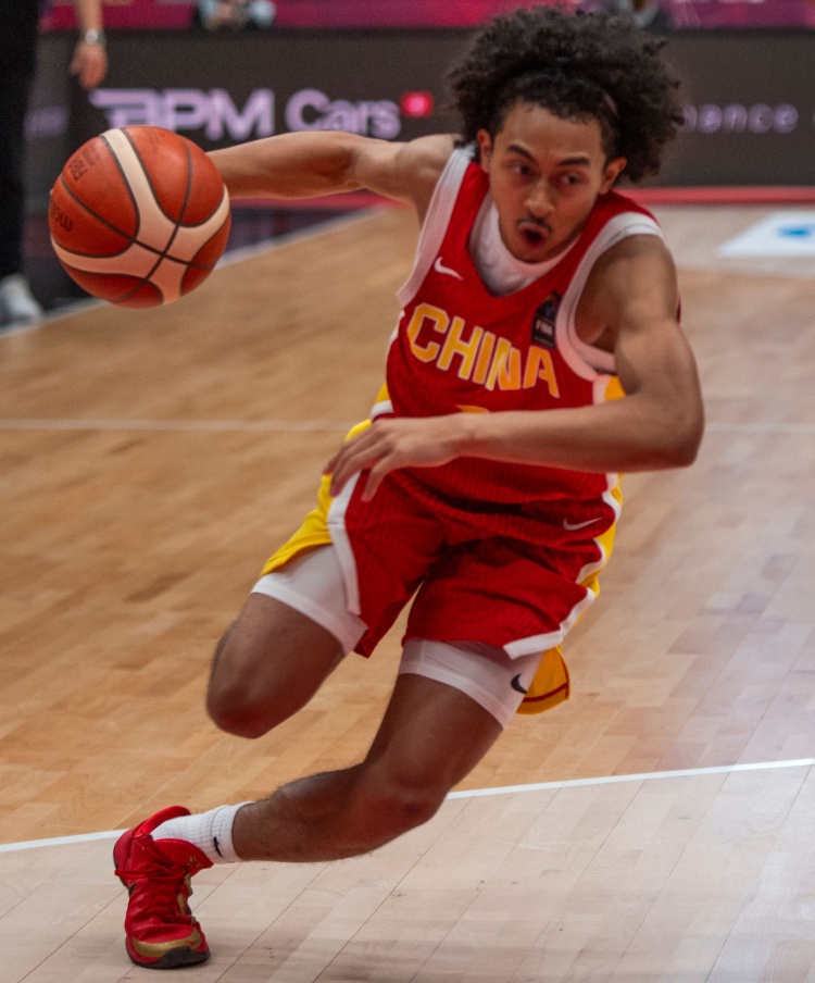 進(jìn)攻效率太低！朱正16中5&三分4中0拿到11分4板7助2斷