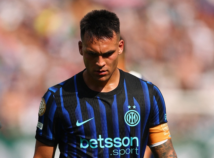 前國米后衛：勞塔羅公開(kāi)向媒體爆發(fā)說(shuō)明情況很?chē)乐?本該內部解決