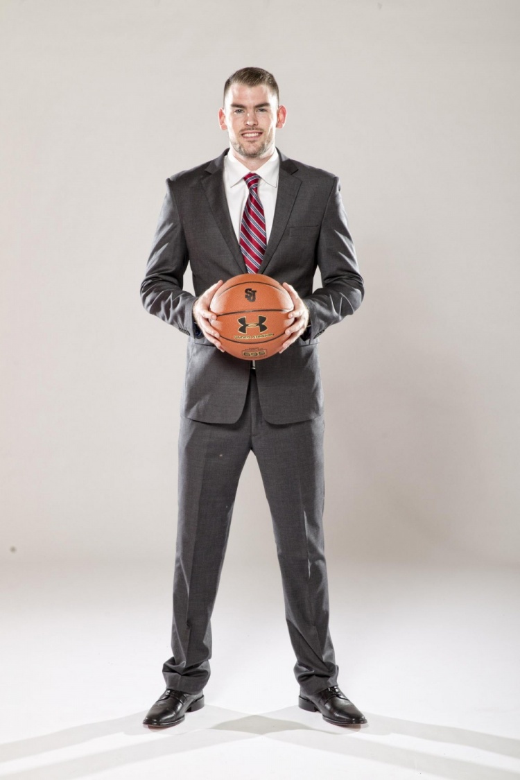 斯媒：湖人助教圣-讓加入斯洛文尼亞教練組 他和77在湖俠均有合作