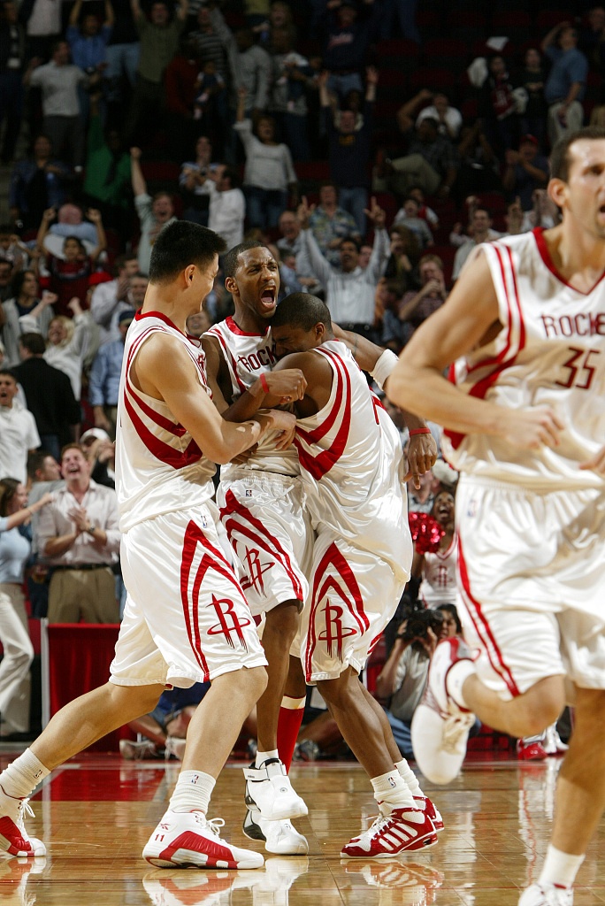 ??麥迪：22連勝的火箭太特別了 那年如果姚明沒(méi)傷就好了