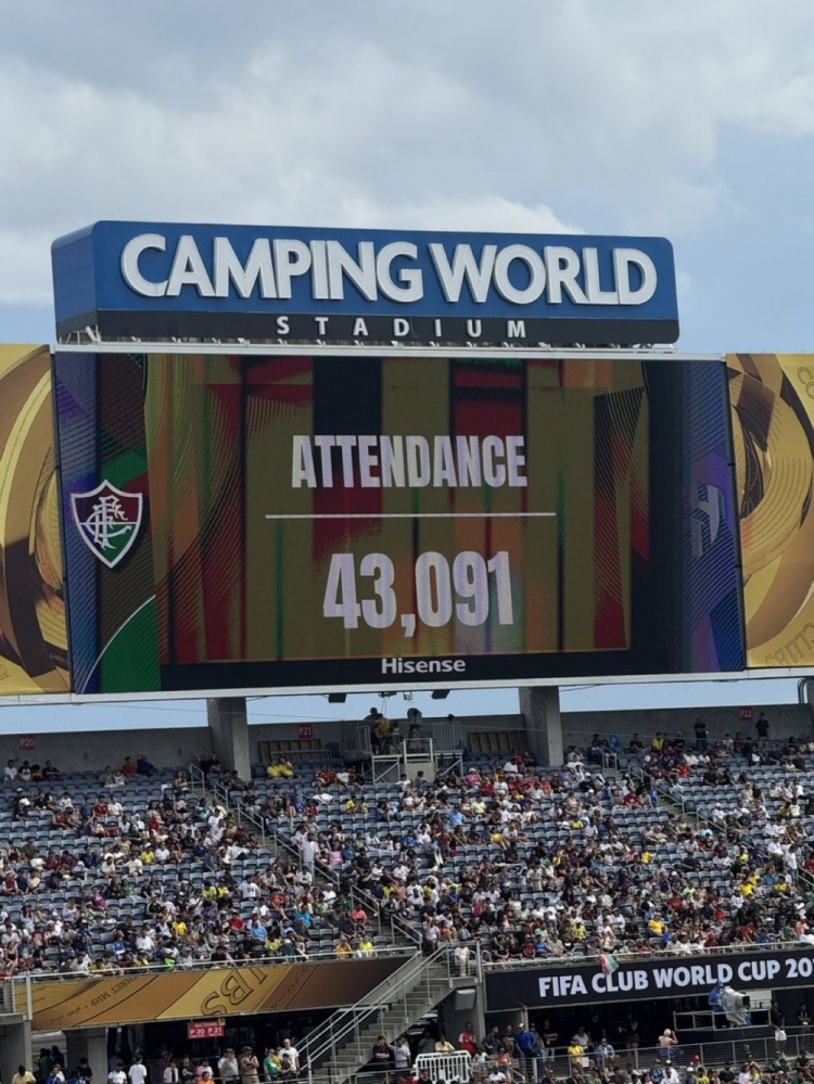 官方：共有43091名觀(guān)眾現場(chǎng)觀(guān)看弗魯米嫩塞vs新月的世俱杯八強戰