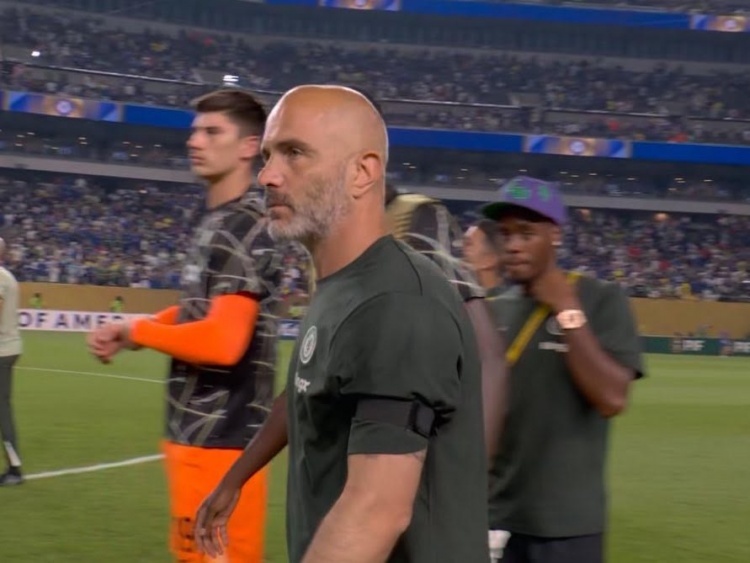 心系球隊！新援吉滕斯賽后現身球場(chǎng)，但無(wú)法為藍軍出戰世俱杯