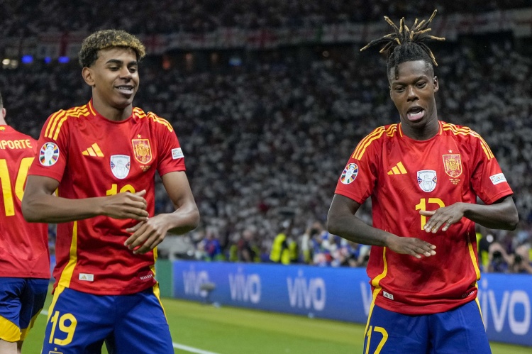 ??失落！西媒：亞馬爾得知尼科續約后沒(méi)說(shuō)什么，需幾天時(shí)間消化