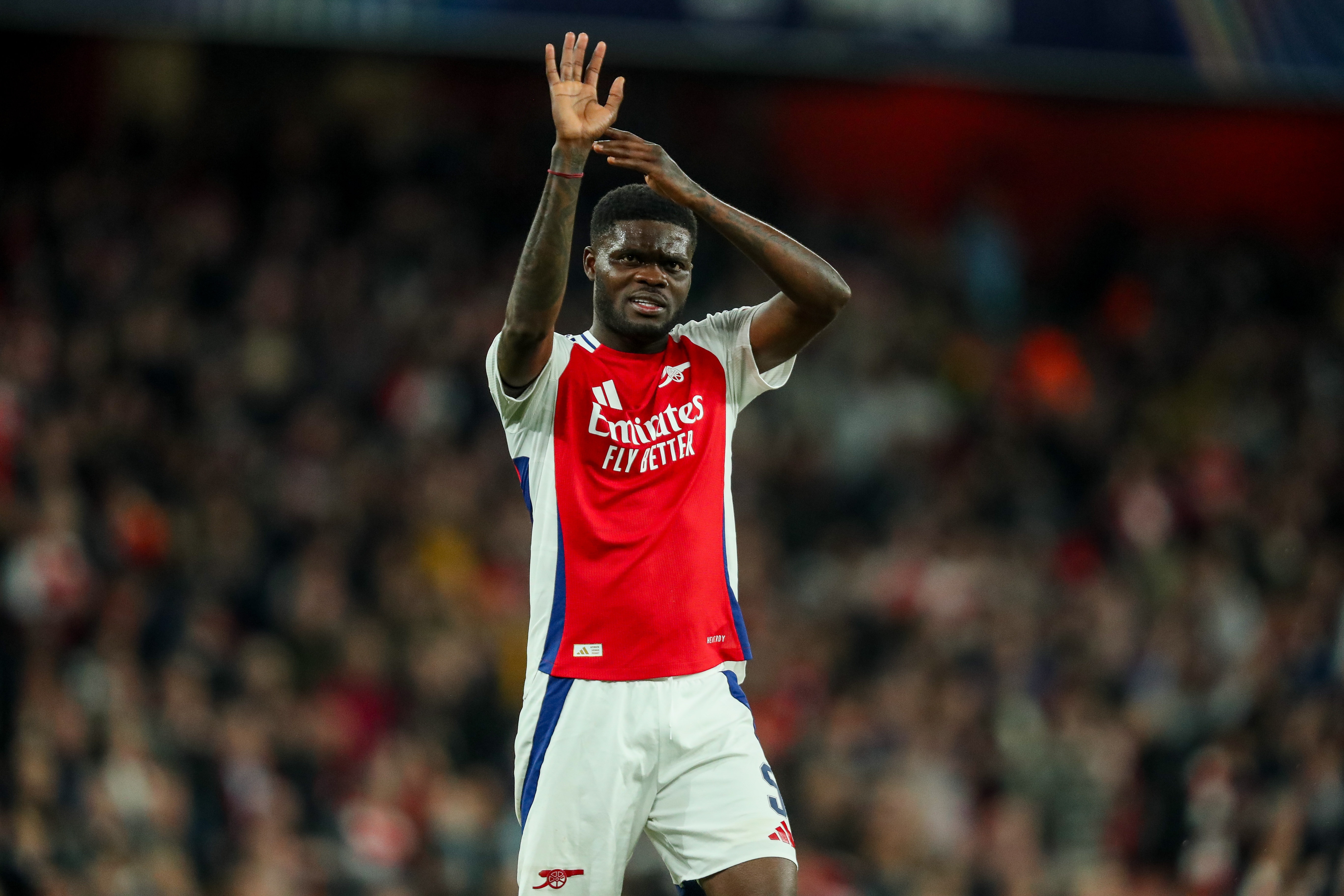 兩年半才透露托馬斯姓名？電訊報：有前車(chē)之鑒，會(huì )被起訴侵犯隱私