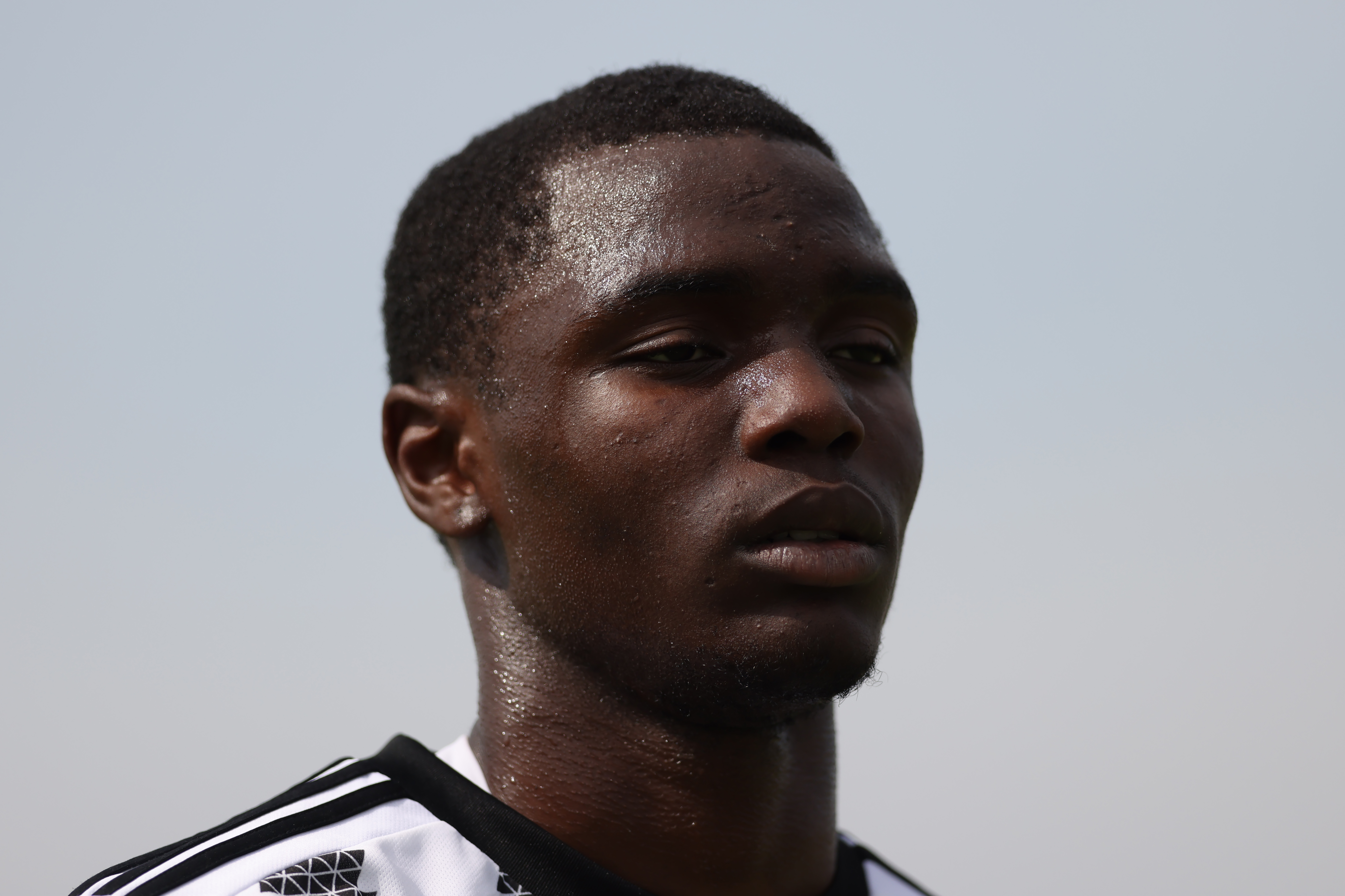 加盟土超新軍！官方：科賈埃利和尤文就引進(jìn)中場(chǎng)小將農熱達成協(xié)議