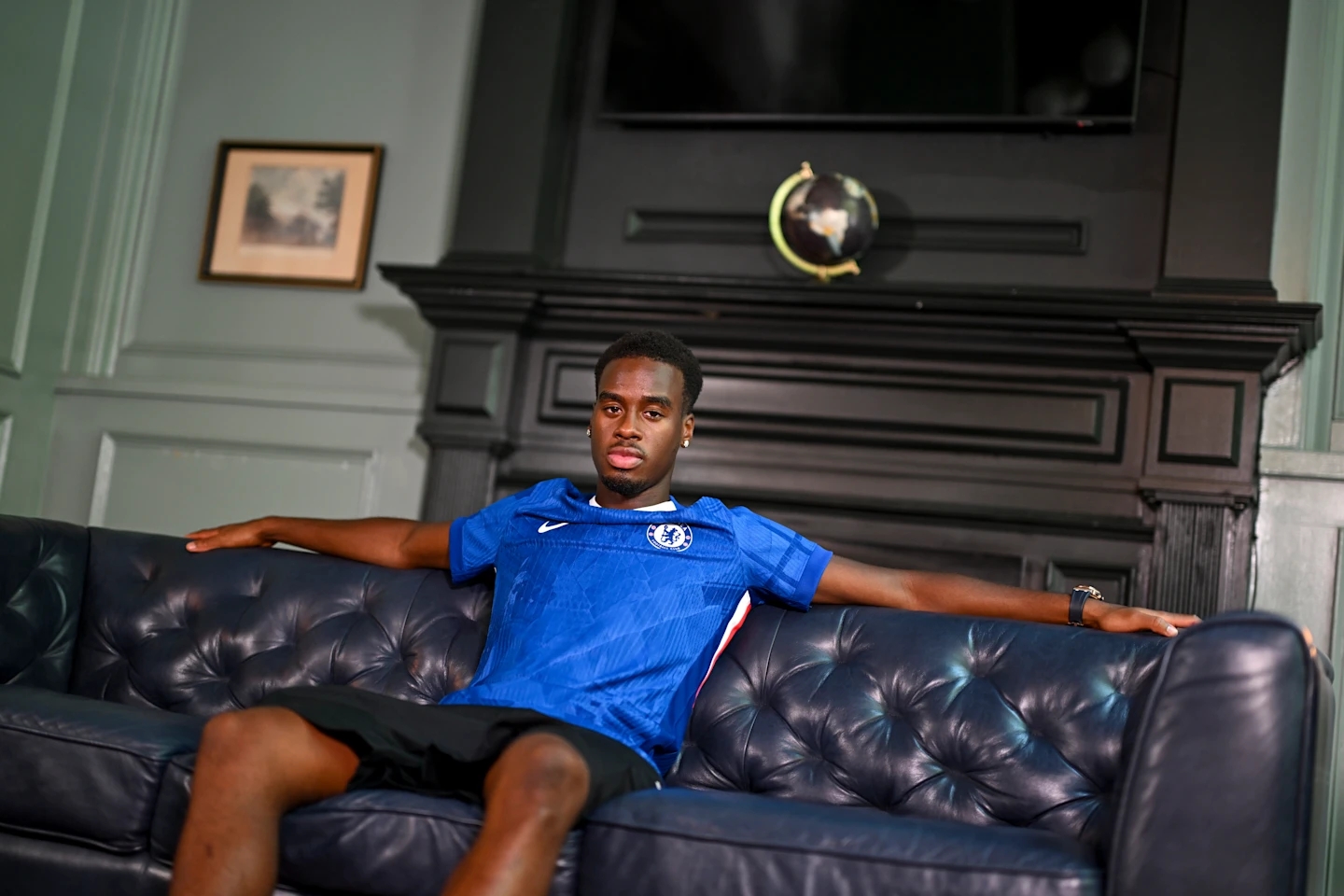 白賺6000萬(wàn)??多特從曼城青年隊免簽吉滕斯，今6000萬(wàn)轉給切爾西