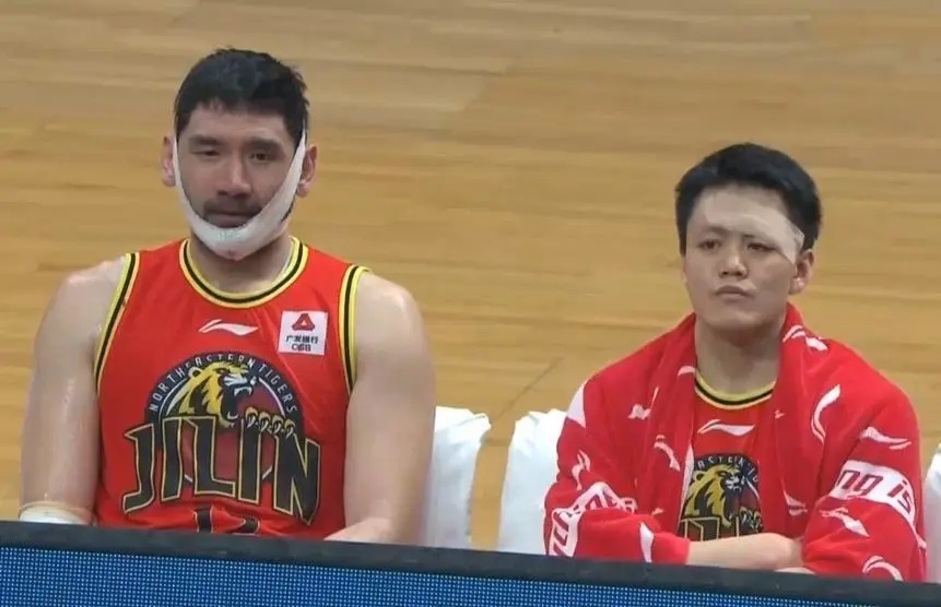 ??楊瀚森稱(chēng)NBA比CBA更文明？我什么時(shí)候看到這張圖能不笑啊