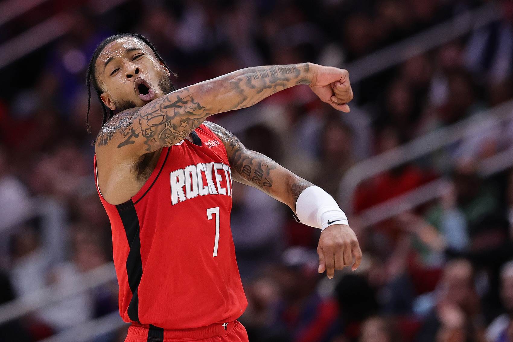 隊記：惠特摩爾從小就喜歡看奇才比賽 他放學(xué)時(shí)父親總會(huì )送他球票