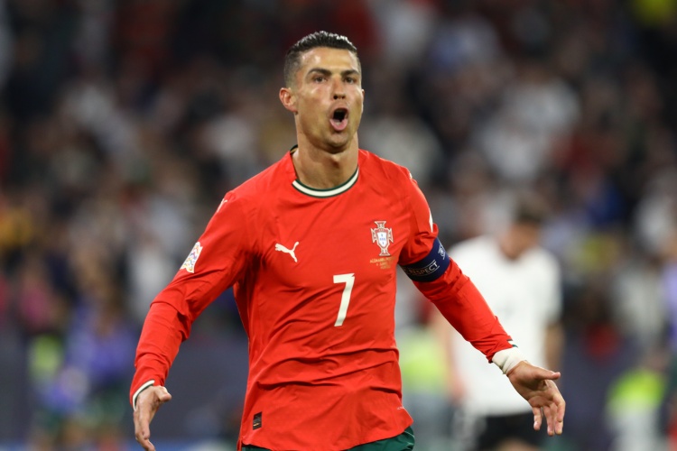 葡媒：不出席葬禮是C羅與若塔身邊人共同決定，C羅向親屬表達支持