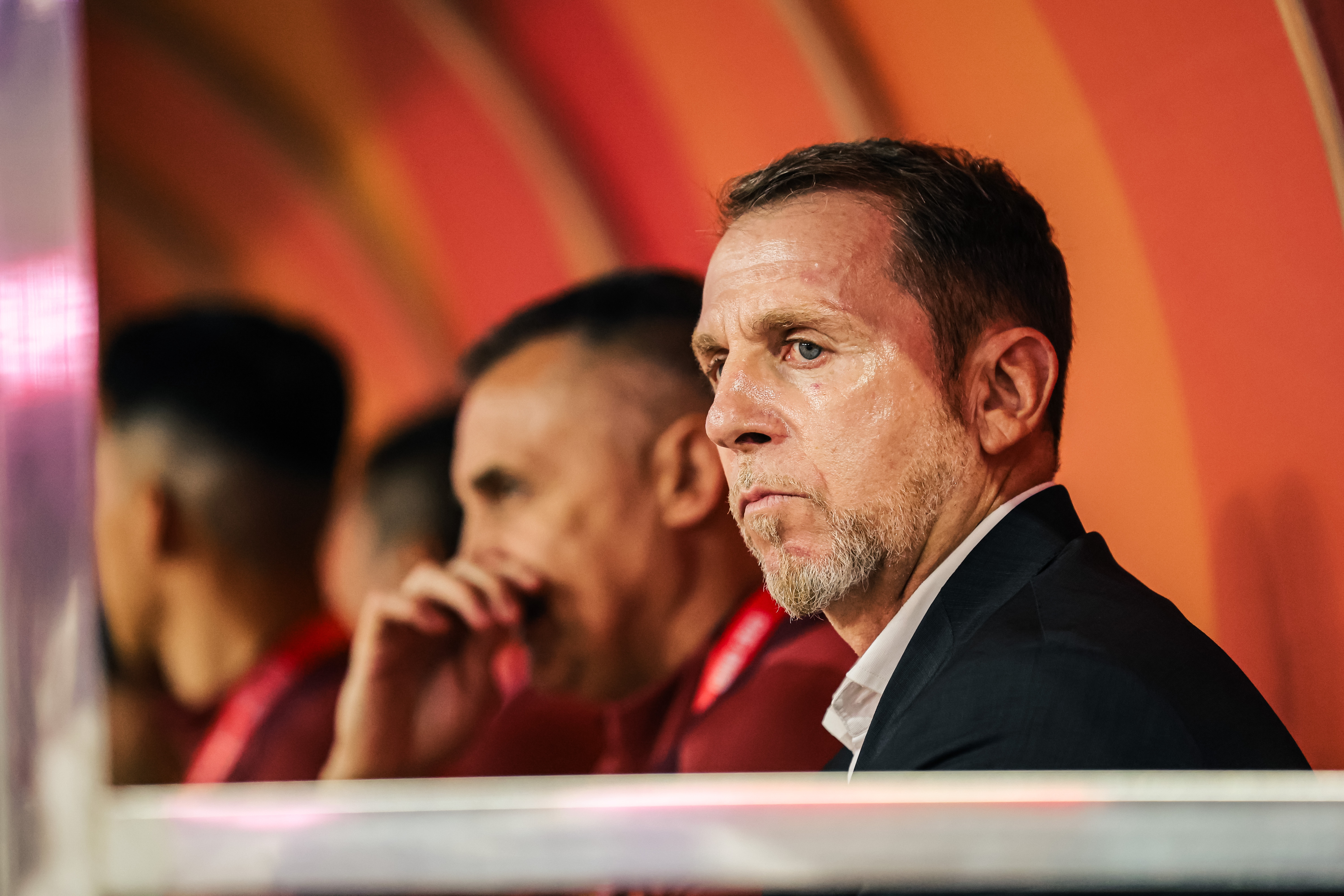 記者：0-3不是兩隊真實(shí)差距 國足未來(lái)主力配置和韓國替補差距很大