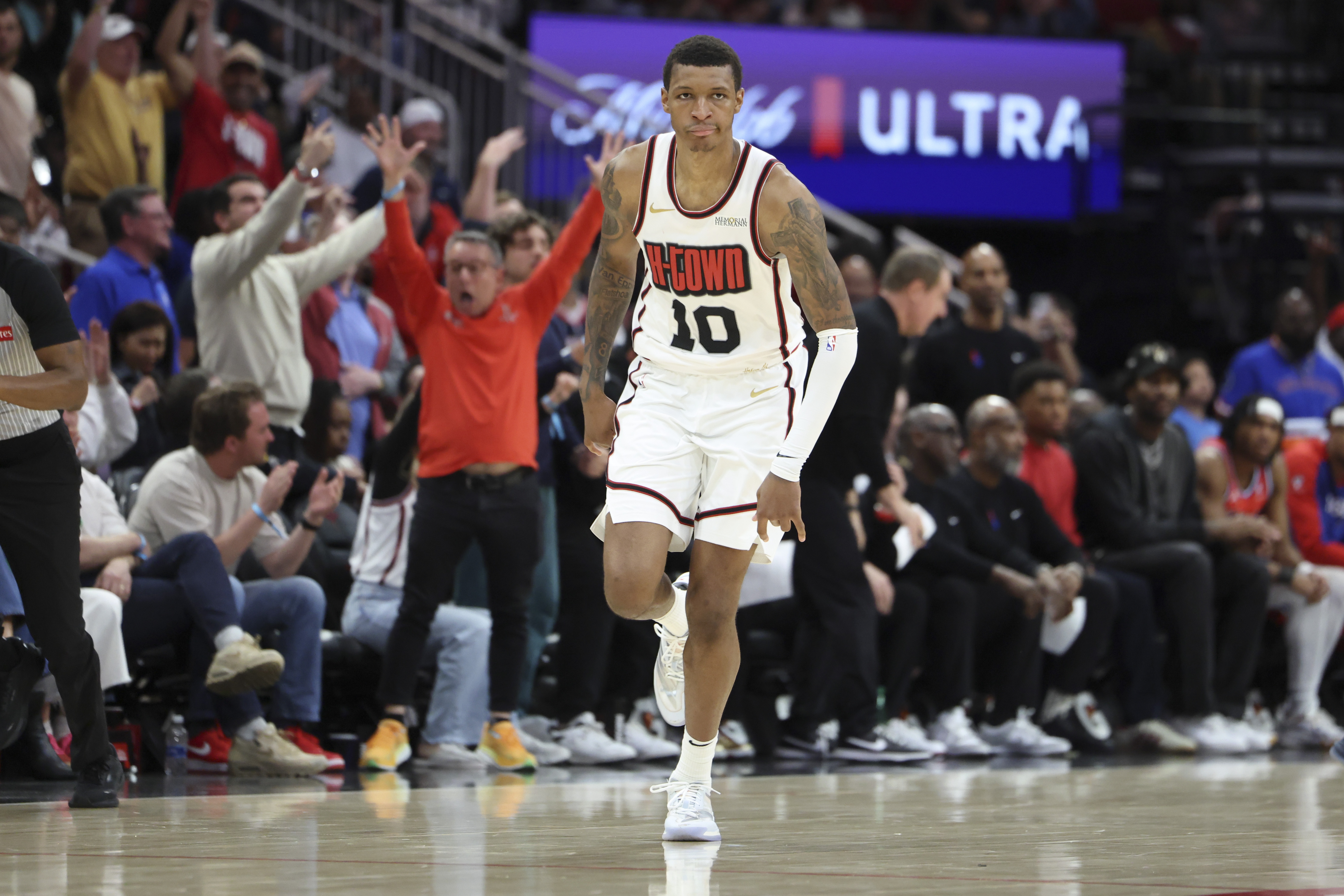 小賈巴里-史密斯5年1.22億合同細節：起薪2103萬(wàn) 最后一年2777萬(wàn)