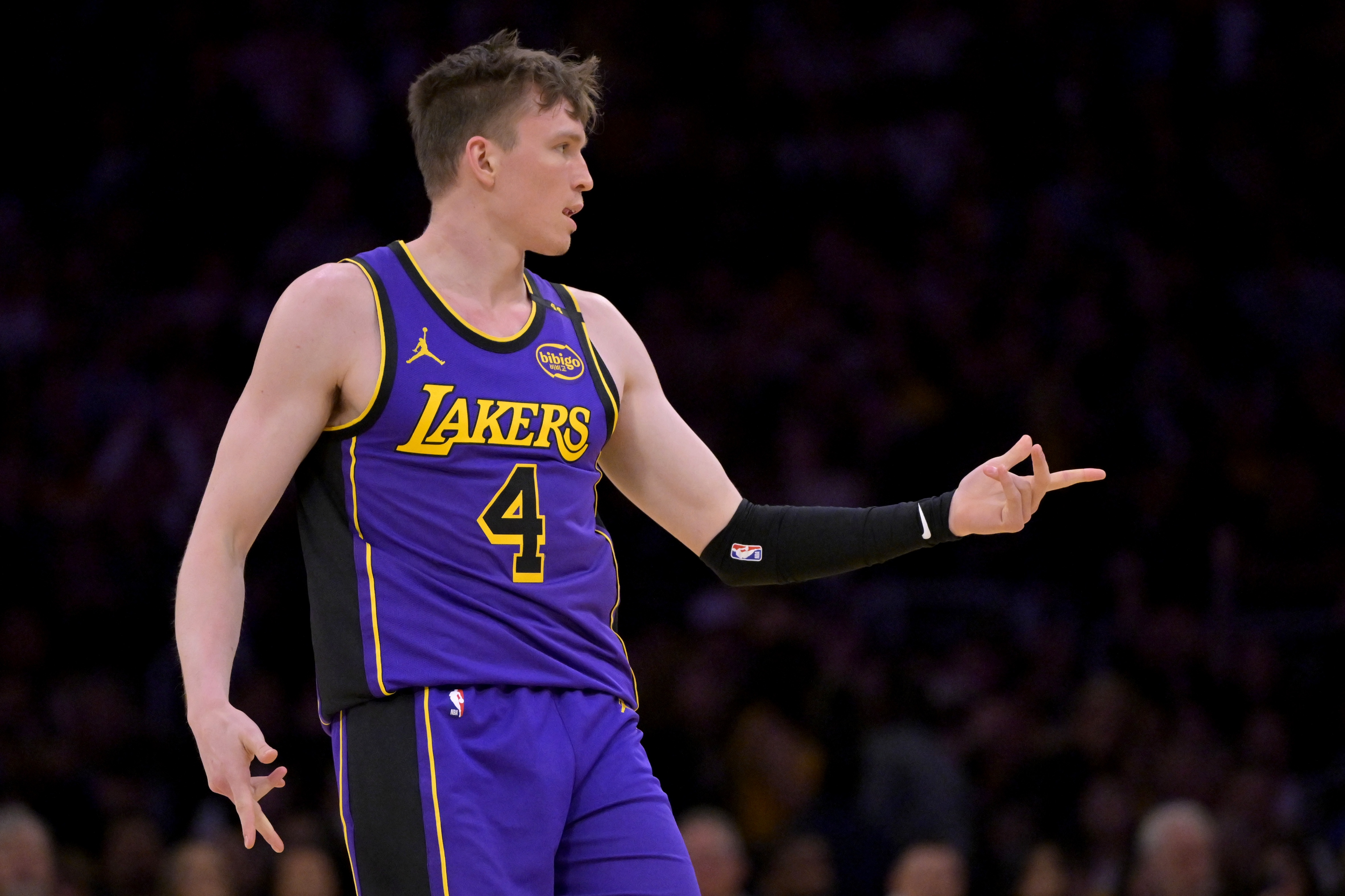 毫無(wú)狀態(tài)！克內克特7中2僅拿4分出現4失誤 三分3中0