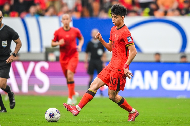 博主：王鈺棟絕對被高估了 真不知道黃政宇有什么優(yōu)點(diǎn)