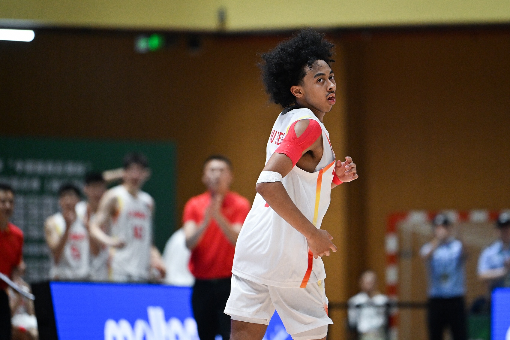 蘇群：曲紹斌是青訓系統中優(yōu)秀的教練 國青籃球思維在與世界接軌