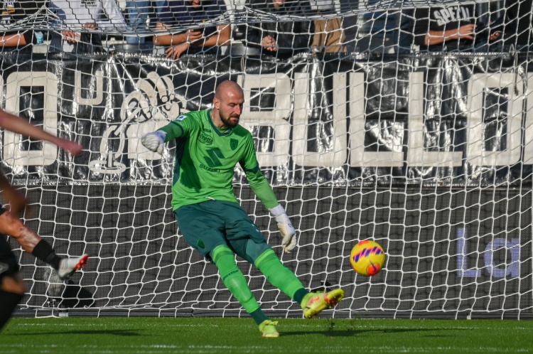 佩杜拉：利茲聯(lián)可能支付解約金，簽下都靈門(mén)將小米林科維奇