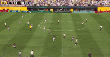 今天表現活躍！內托左路突破，連續過(guò)人后被破壞