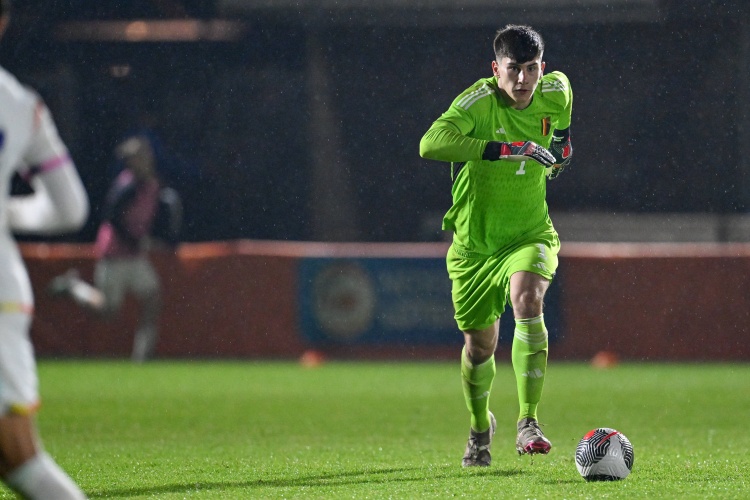 記者：切爾西內部正在討論將彭德斯外租至斯特拉斯堡