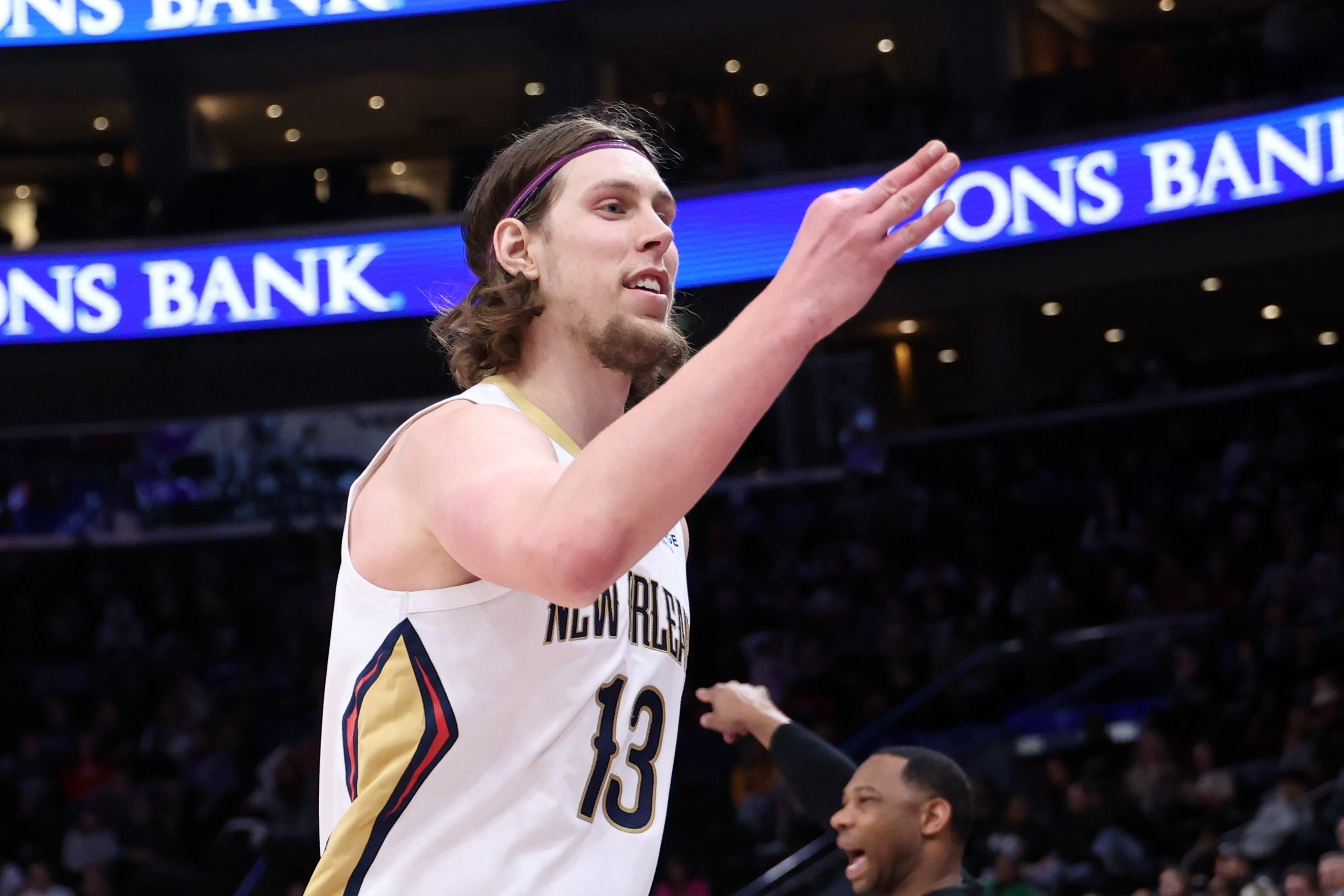 顛沛流離！奧利尼克兩周內已經(jīng)被交易兩次 而生涯此前已輾轉七隊