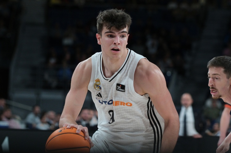 沃爾什談28號秀烏戈：他很強硬&在防守端頗具威脅 球迷們會(huì )喜歡他