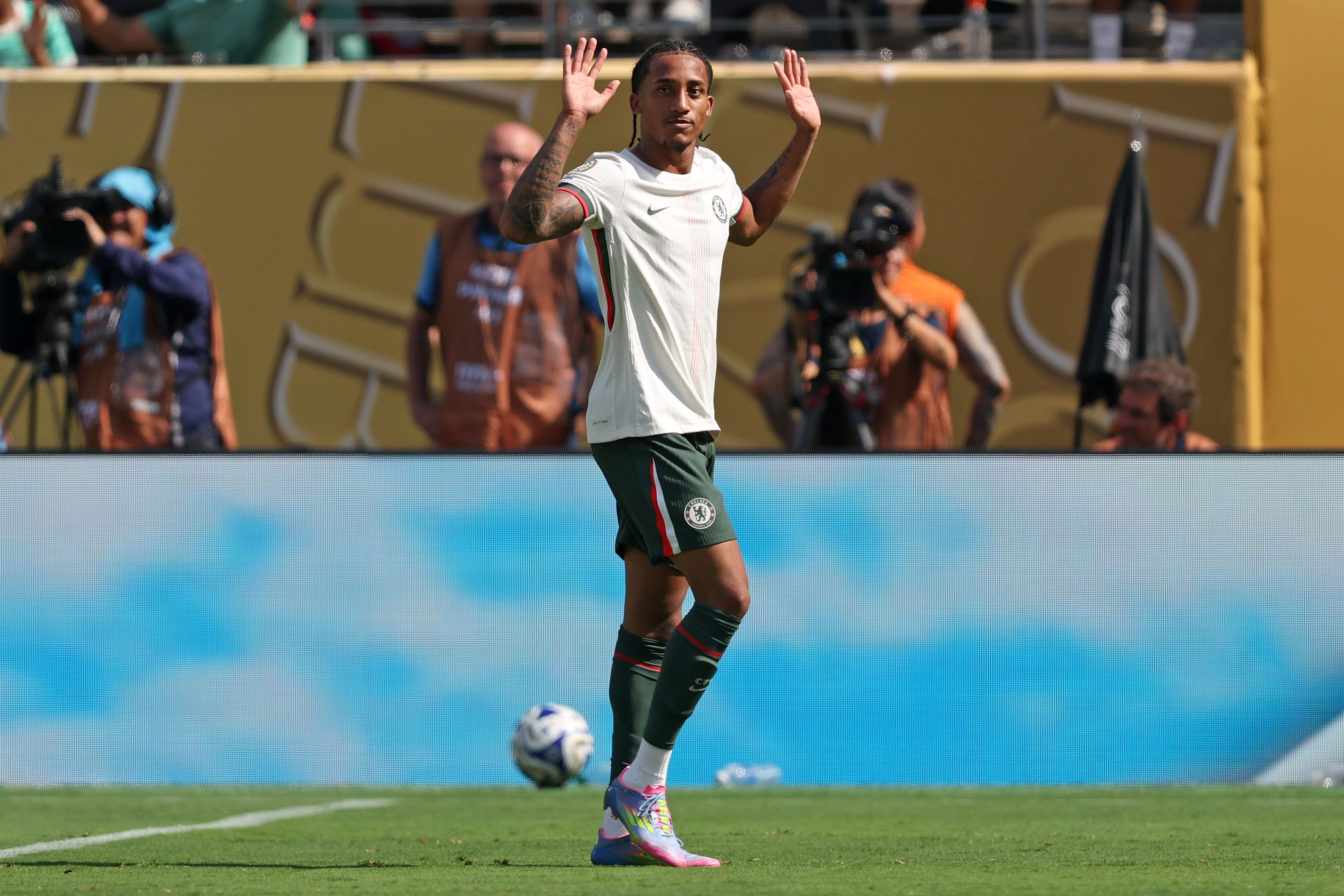 若昂-佩德羅雙響，切爾西本屆世俱杯此前8球均由不同球員打進(jìn)