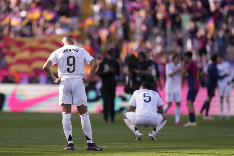 馬卡：球隊場(chǎng)上表現與賽前決心不符，他們在全世界面前遭受了打擊