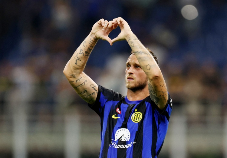 記者：阿瑙托維奇不會(huì )加盟維也納快速，他在評估其他選擇