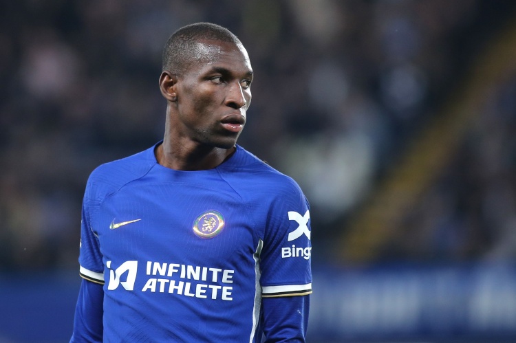 隆戈：米蘭討論過(guò)引進(jìn)杰克遜但交易不可行，正尋找吉魯類(lèi)型前鋒