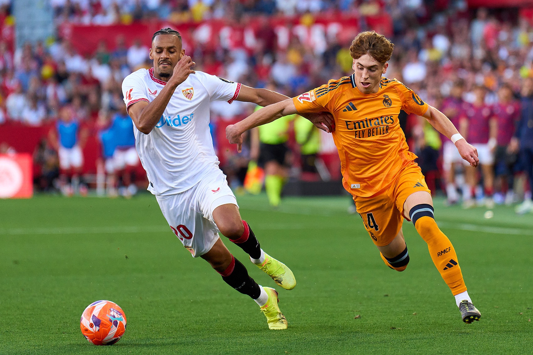 記者：穆尼奧斯轉會(huì )費500萬(wàn)歐+100萬(wàn)歐浮動(dòng)，將與奧薩蘇納簽約5年