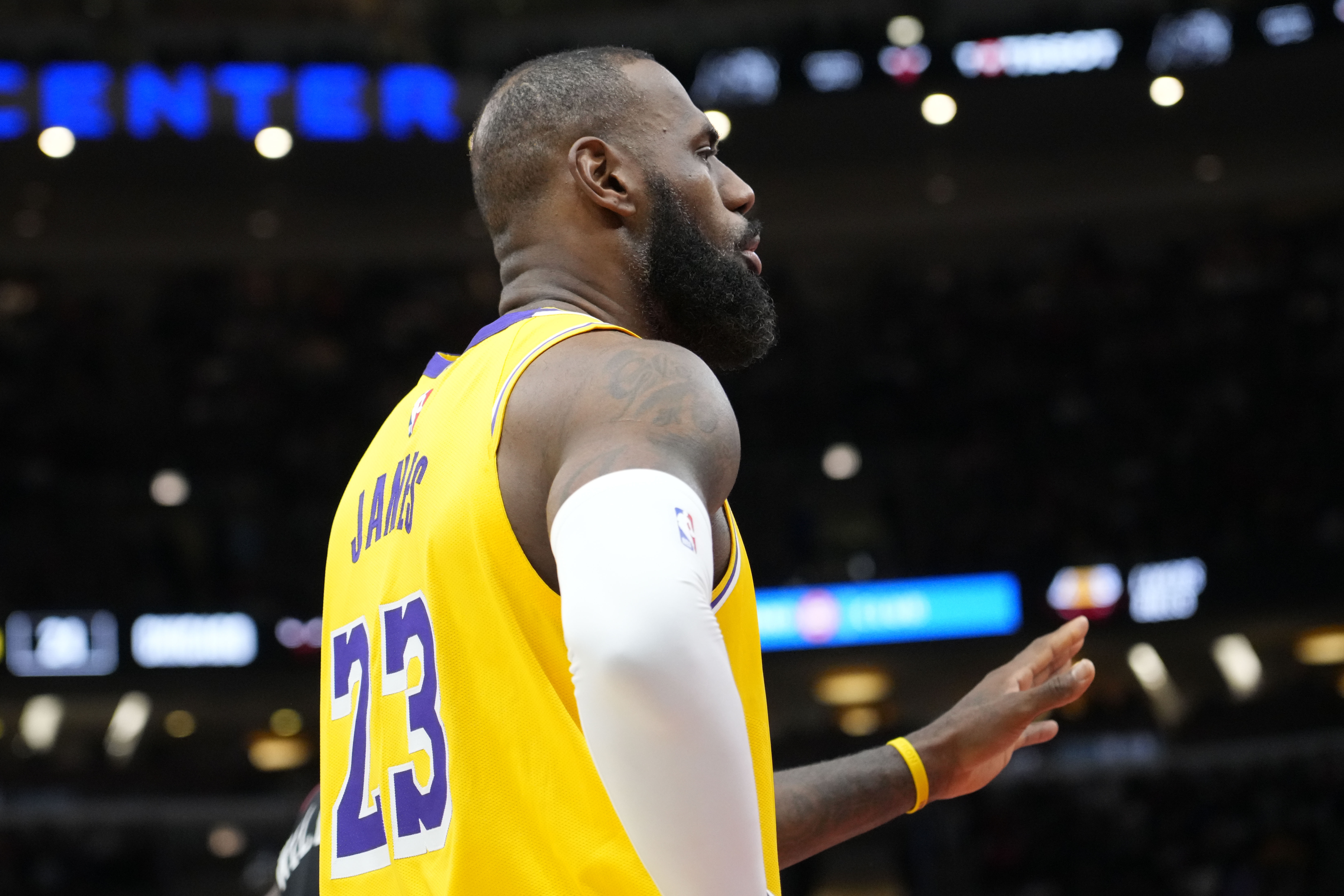 帕金斯：如果詹姆斯留在湖人再拿一冠 那他將成為真正的GOAT