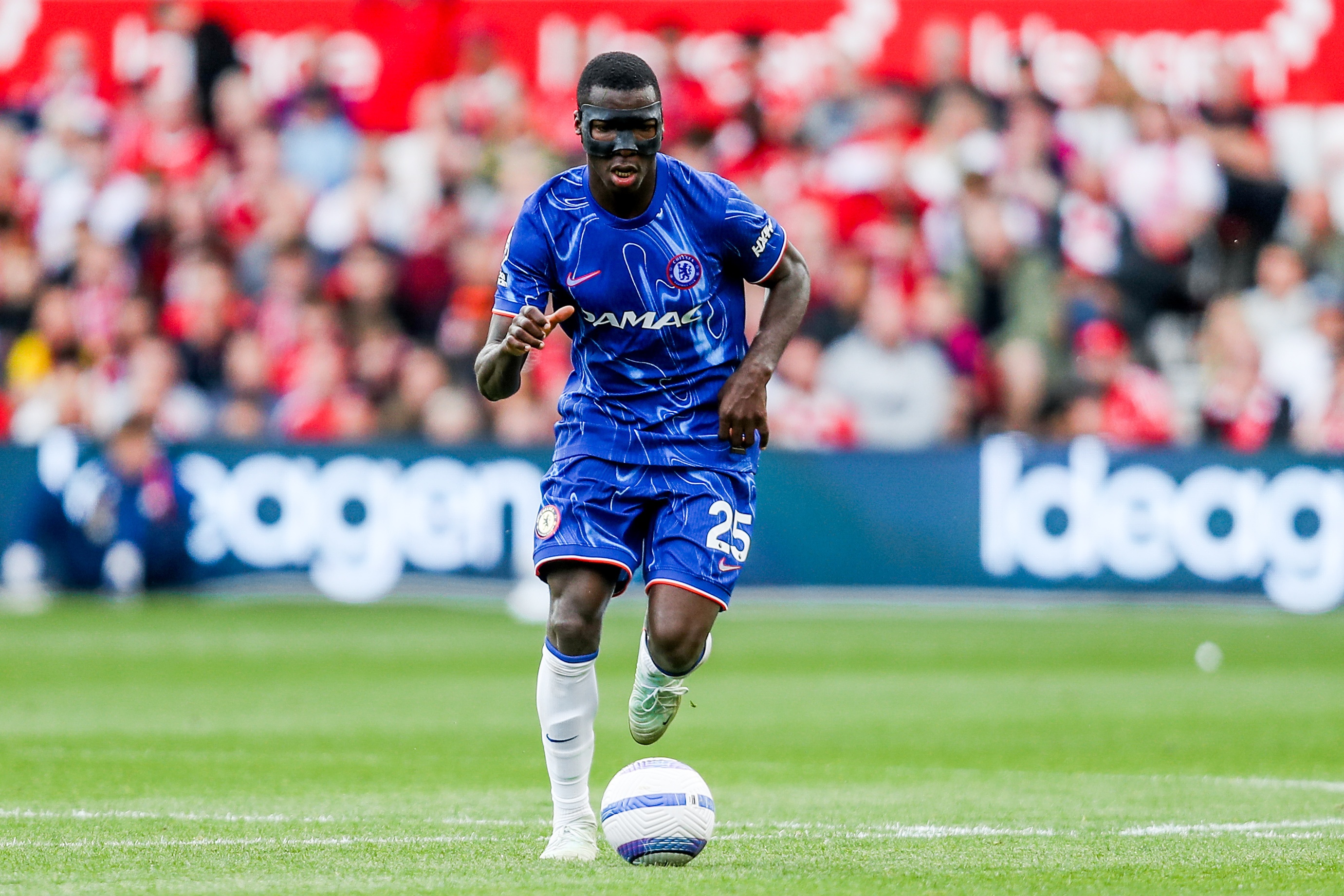 記者：凱塞多參加切爾西完整訓練，馬杜埃凱、拉維亞缺席