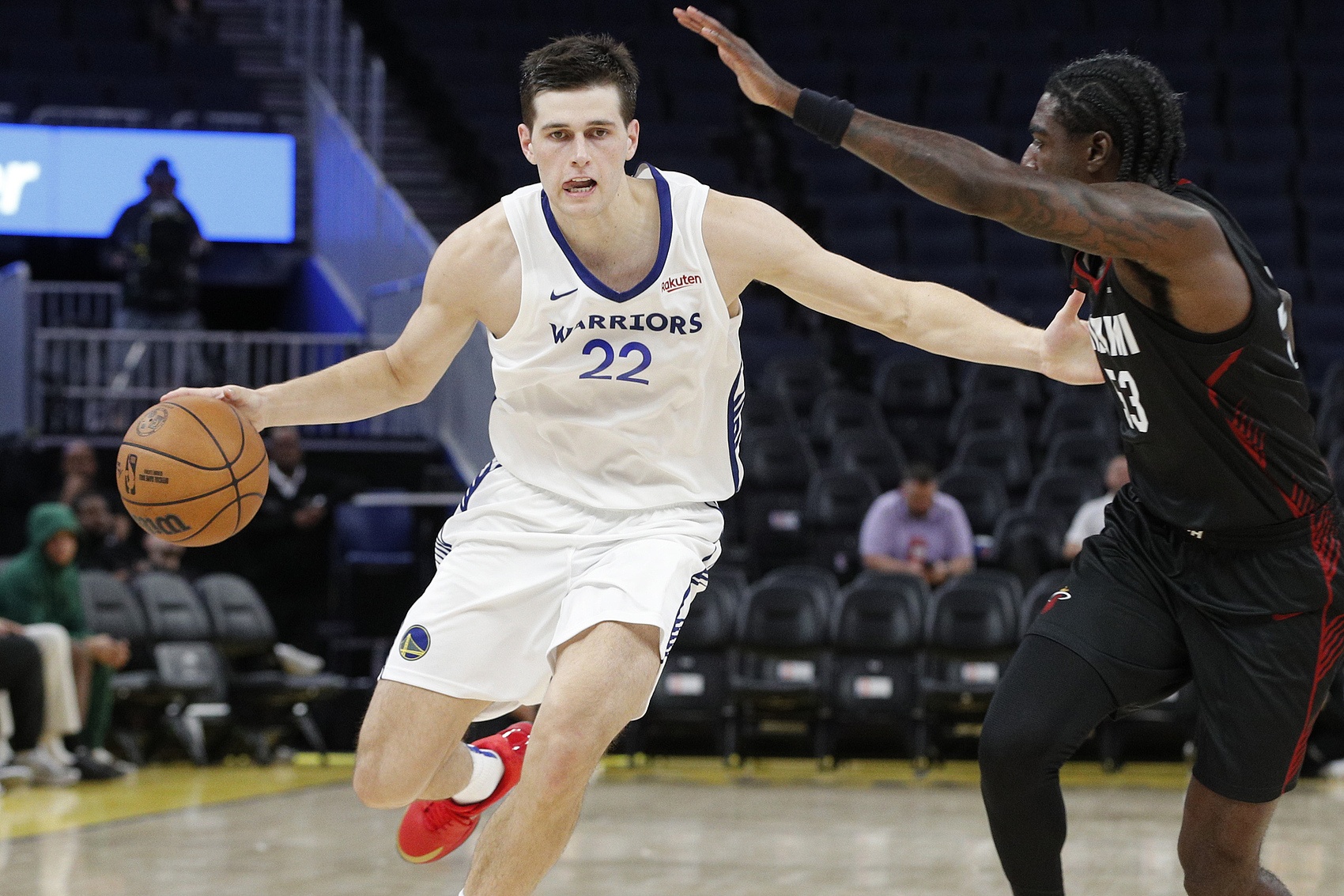 這選了個(gè)啥？勇士52號秀圖希9中2得7分3板 正負值夸張-47獨一檔