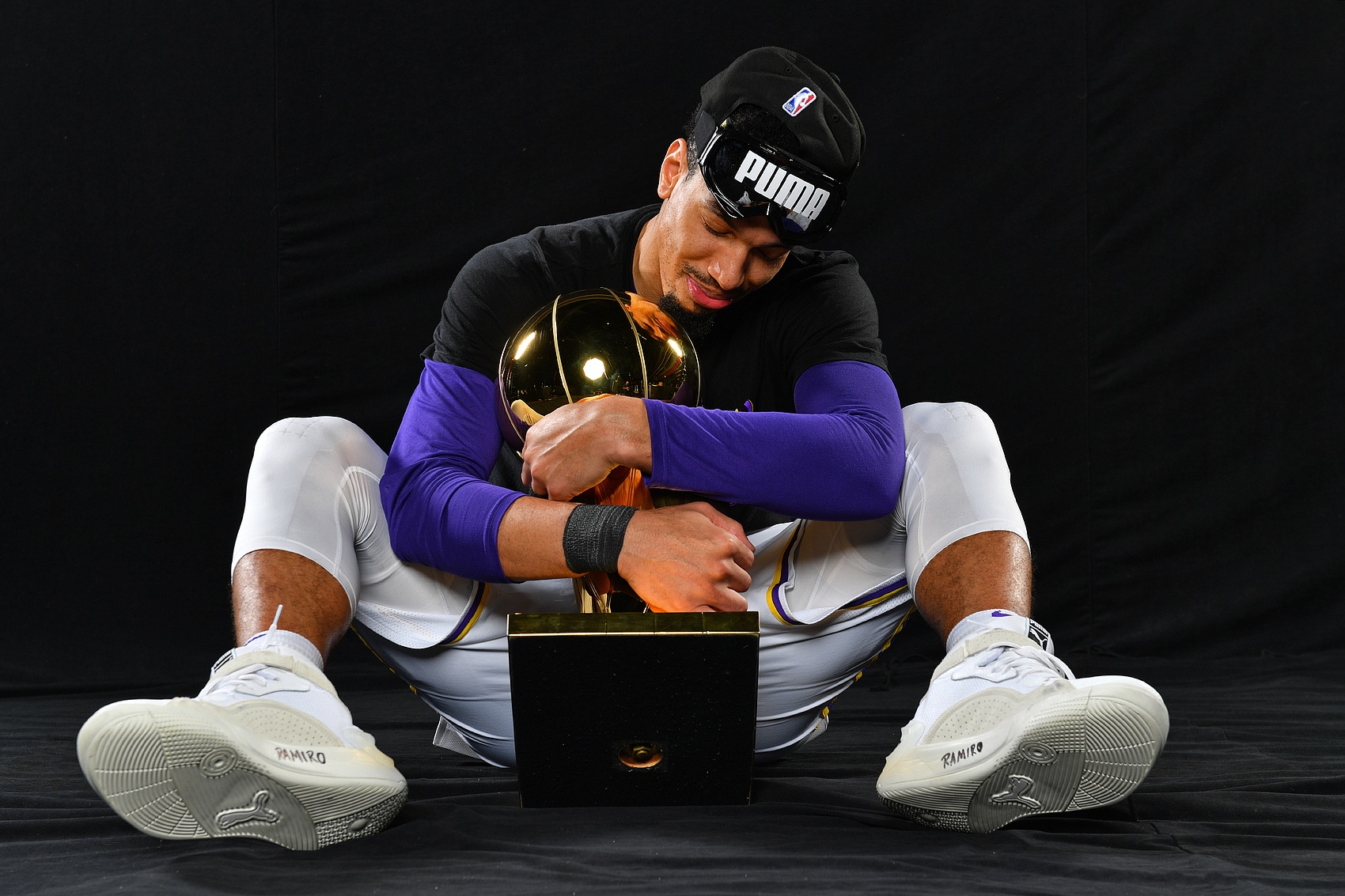 鐵林：2020年奪冠后相比慶祝更多的是解脫 終于能離開(kāi)園區回家了